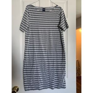 Gap maternity dress L